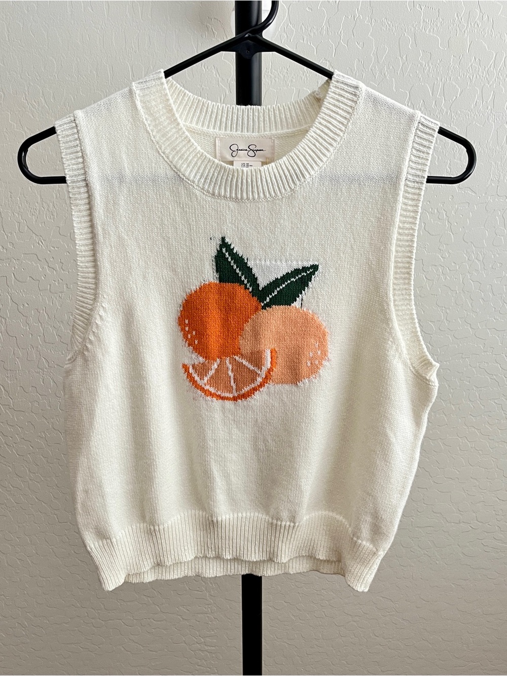 Jessica Simpson Oranges Knit Cream Sleeveless Vest Top